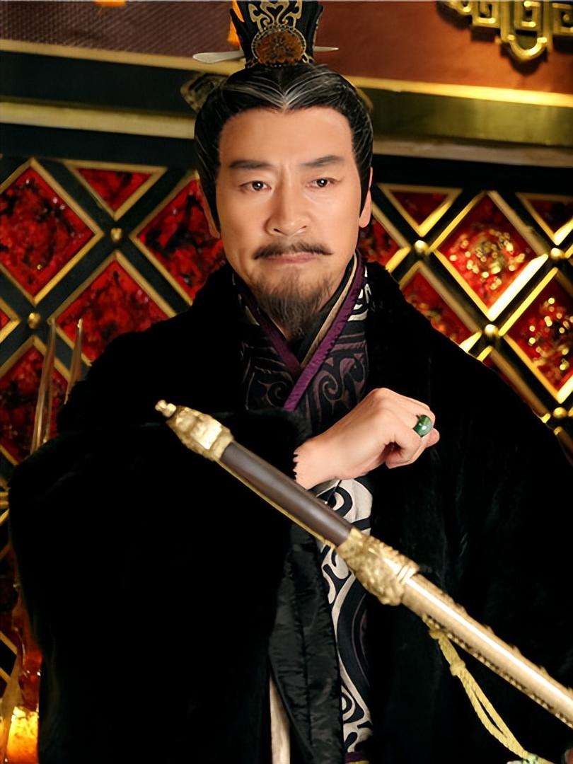 西汉霍光最爱用的家奴冯子都，主子刚下葬就睡了主母，出门排场盖过丞相

元平元年，