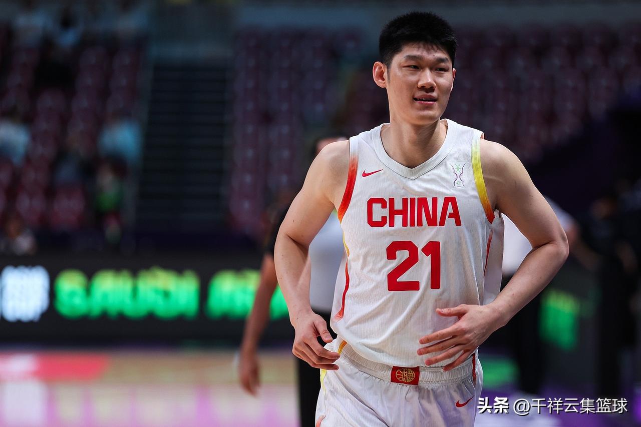 中国男篮热身赛大胜喀麦隆值得高兴，值得表扬，但不能满足。毕竟不是正式比赛，如果到