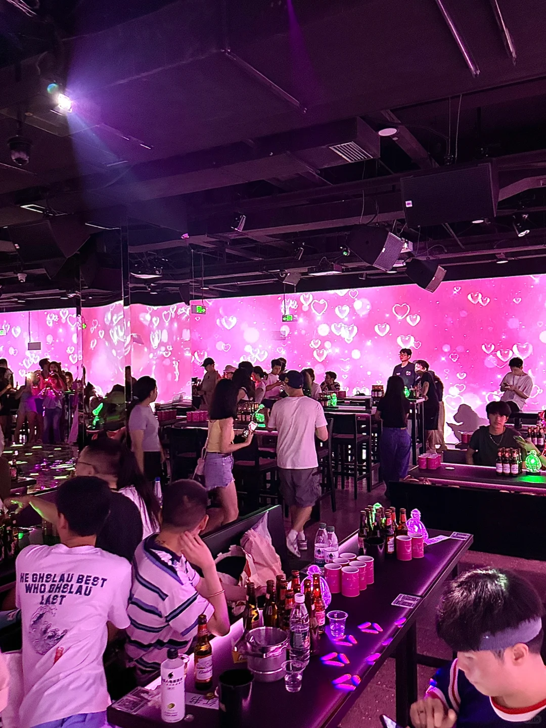 重庆九街夜生活也太太太超前了。。。