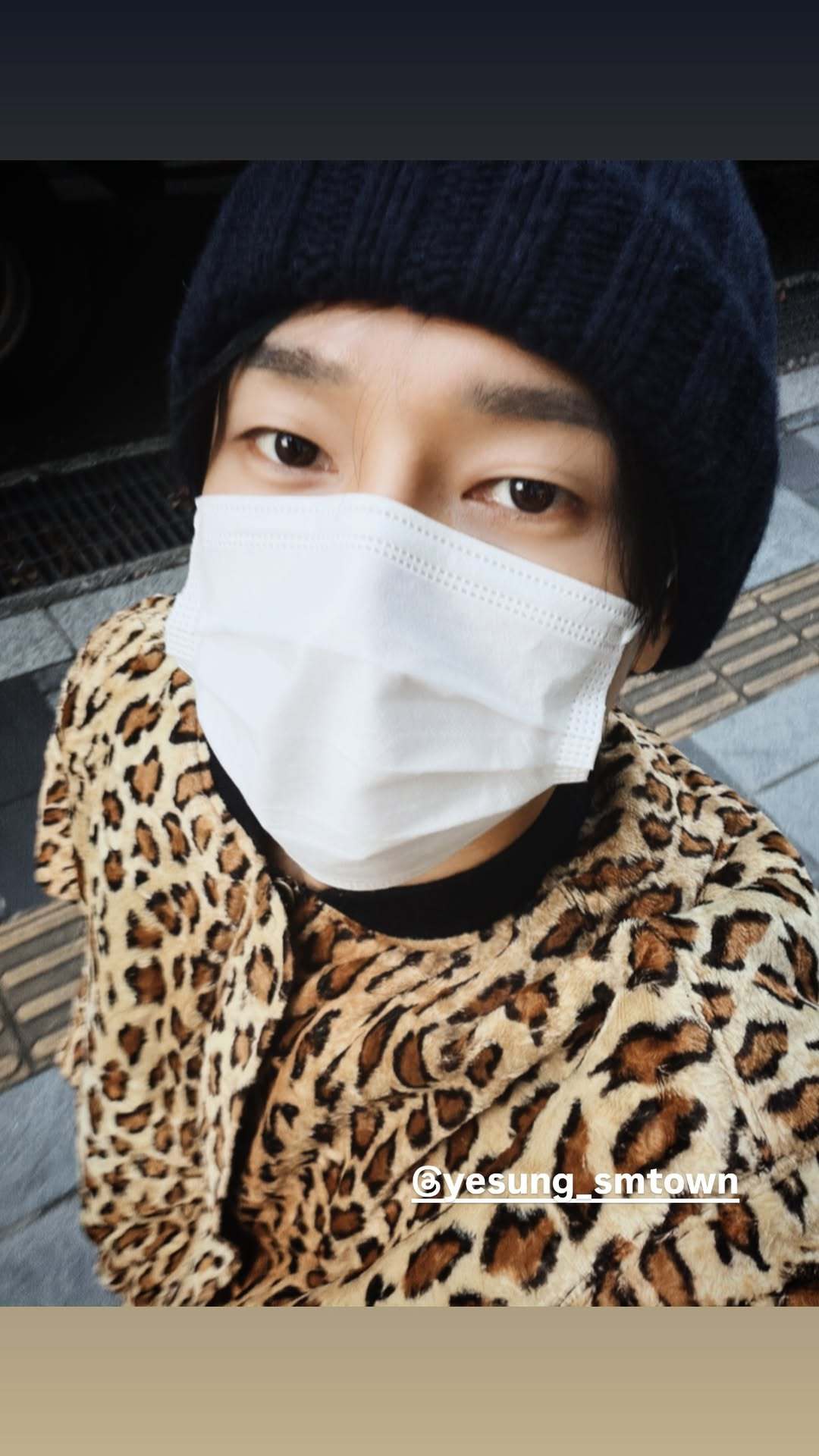 “CB百蓝_。251111 ins story更新： 