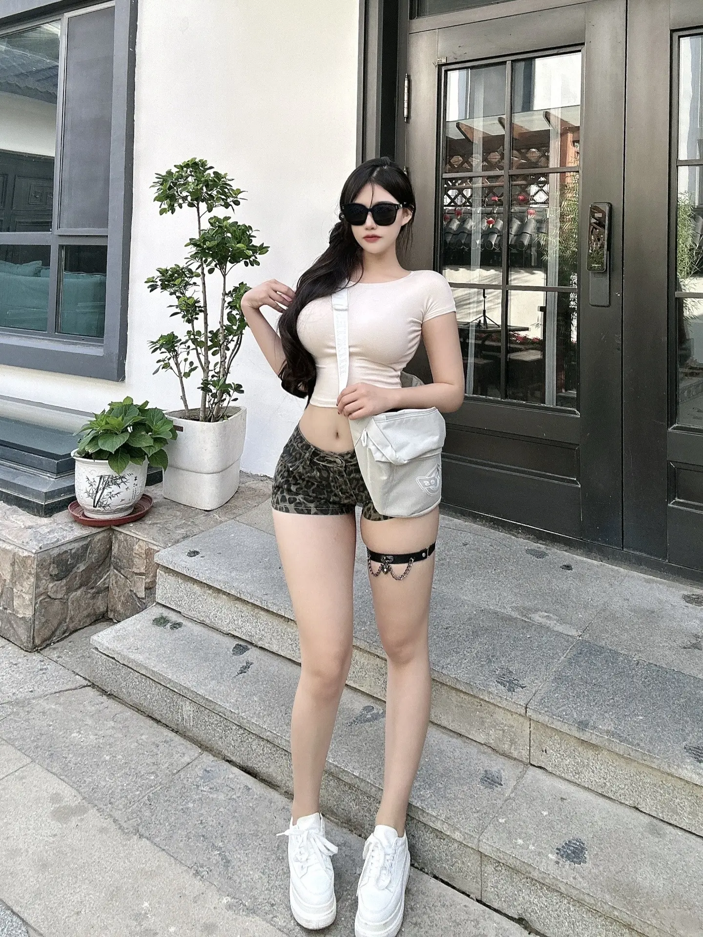 胖点怎么了 省的买抱枕了