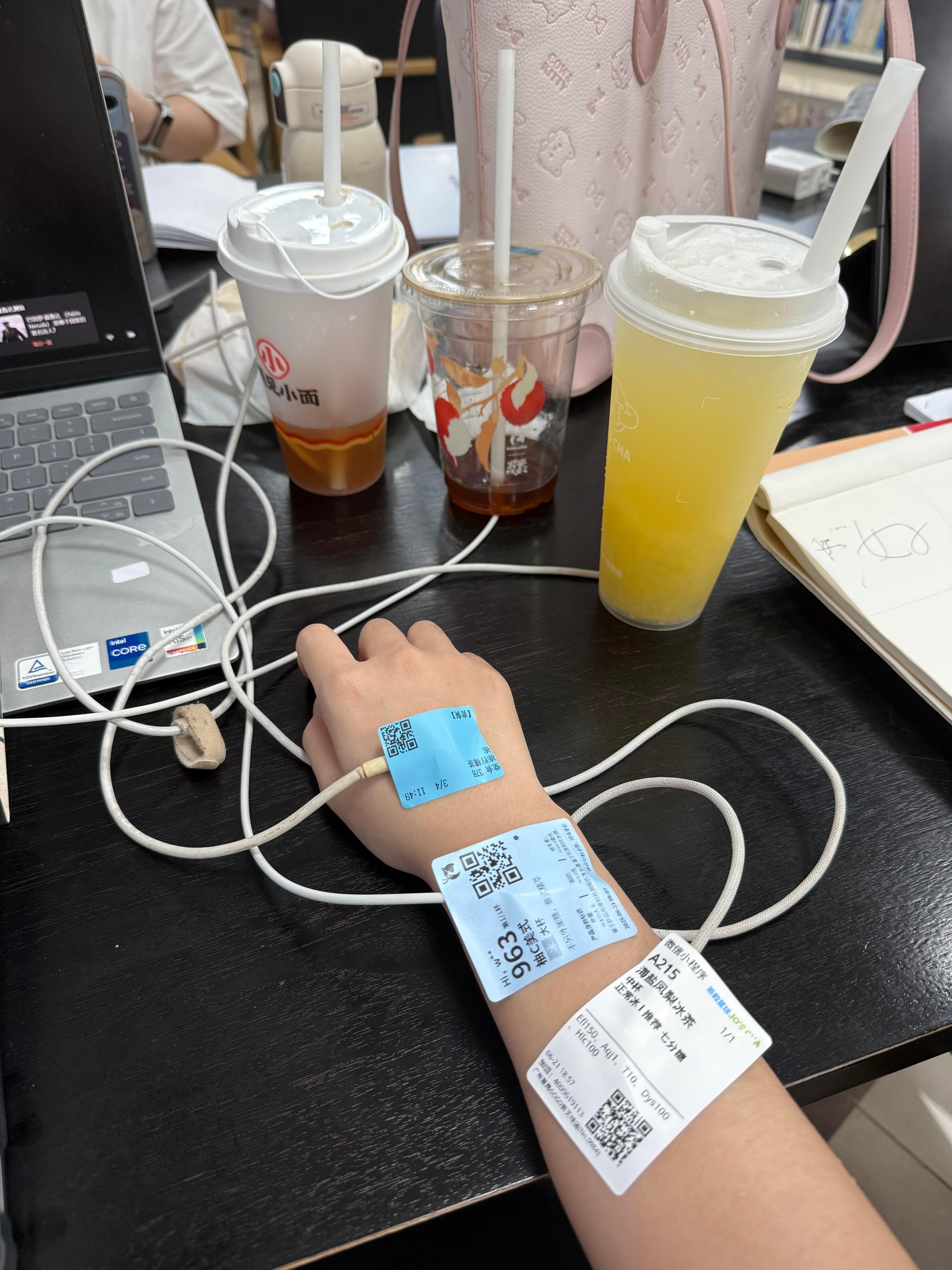 期末周的大学生be like ​​​