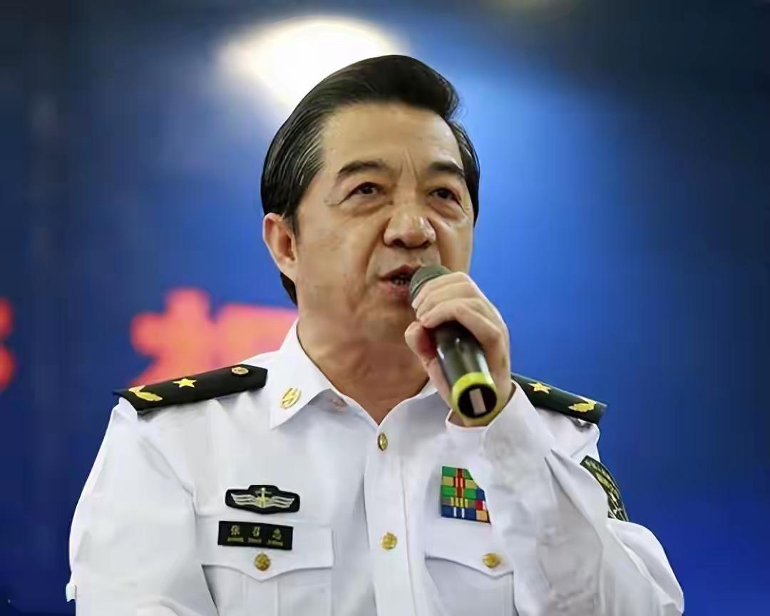 战争爆发前，往往有迹可循。美国当下已出现四个值得警惕的预兆。

其一，备战储备物