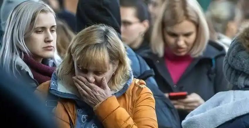 欧洲人贩子到底有多猖狂？690 万乌克兰难民西行，十万女性失踪。
逃离了故土的无