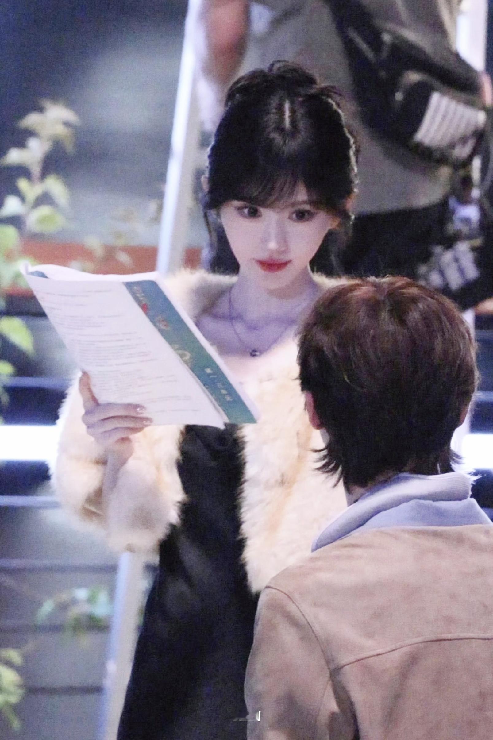 鞠婧祎赖伟明同框路透咋就这么美呢啊啊 