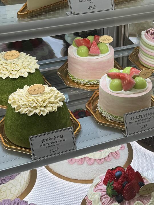 布歌4月新品！！选哪个呀。。。。