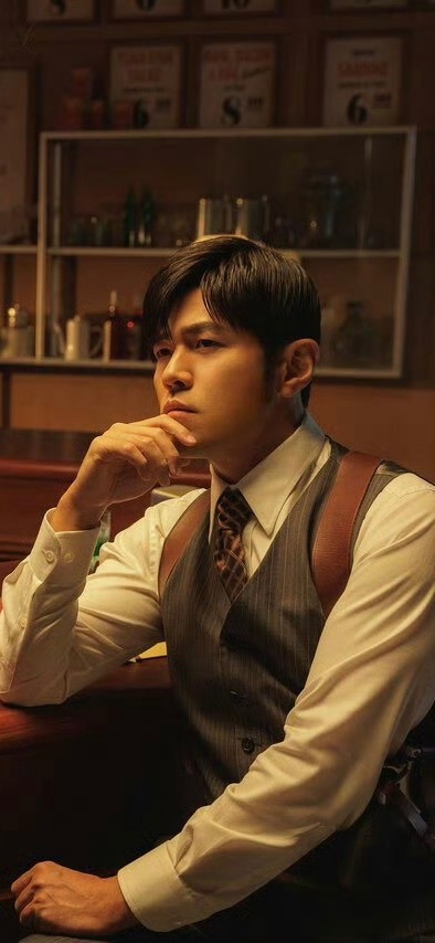 之前最伟大的作品发行时，我身边很多朋友都说周杰伦要发新专辑咯，而这一张《太阳之子