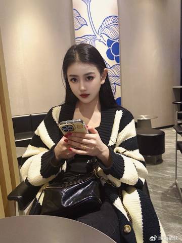 妻子的容貌 丈夫的荣耀