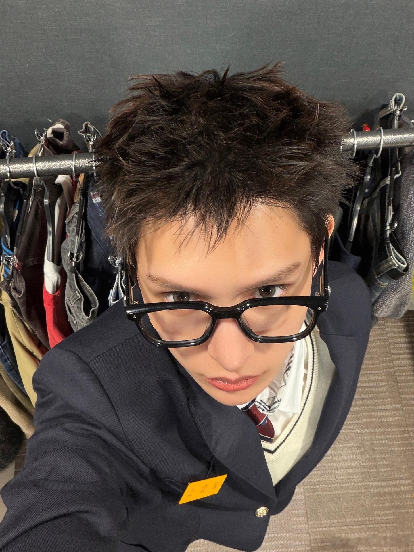 赵雨凡JAMES  🦅赵雨凡亚混神颜 赵雨凡！赵雨凡！赵雨凡！🦅雨凡宝宝真的