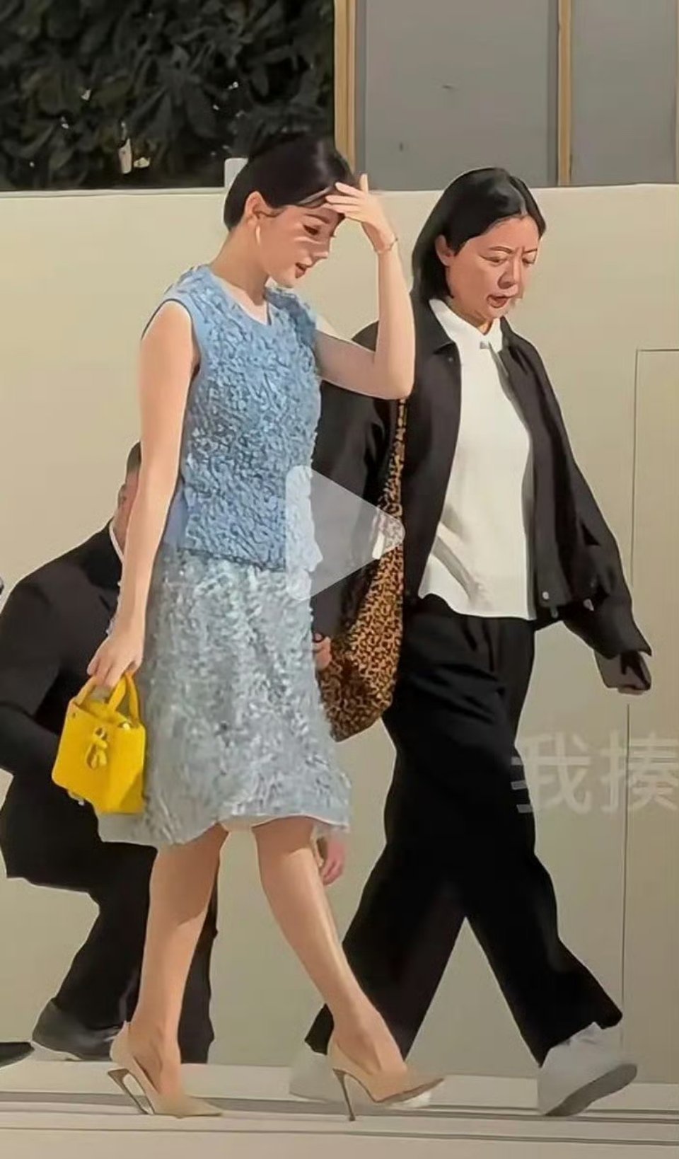 鞋跟坏了？ ​​​