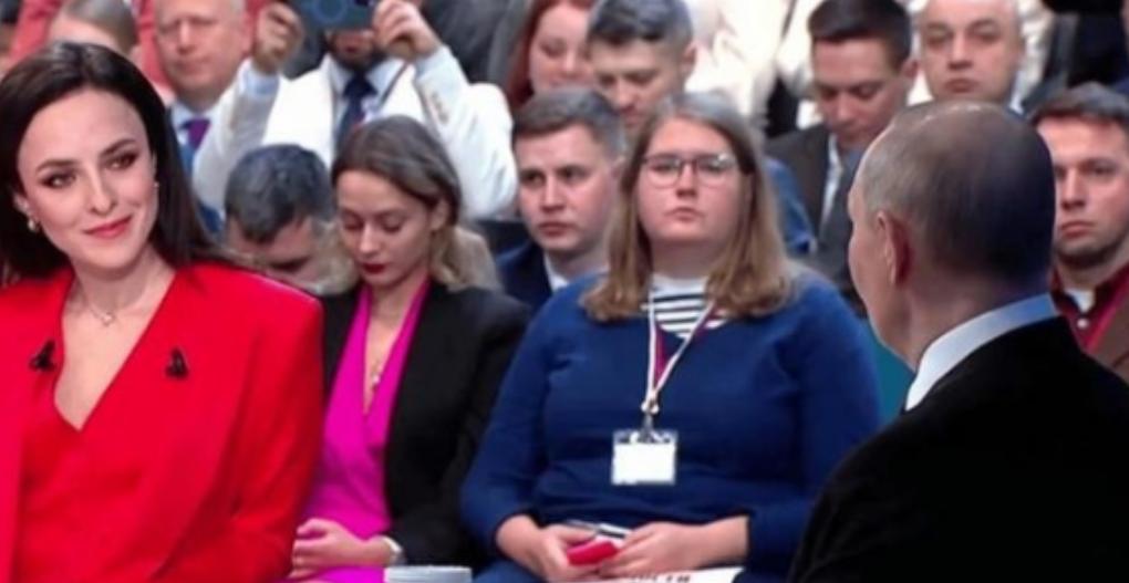 美国记者提问普京，如果中国大陆要解放台湾，俄罗斯会不会掺和一把？普京干脆利落的几