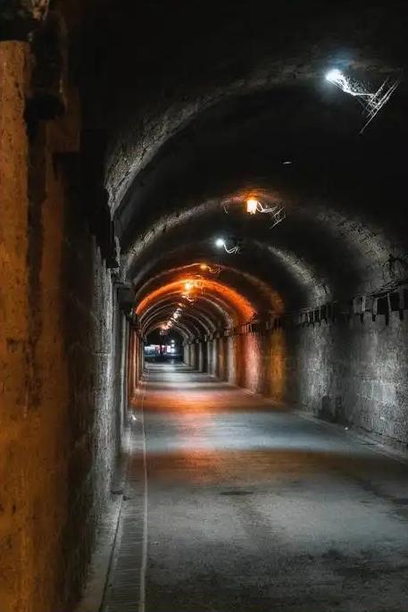 基辛格警告：核战一旦爆发，中国可能仅剩5地能保命，无处可逃！基辛格在去世之前，曾