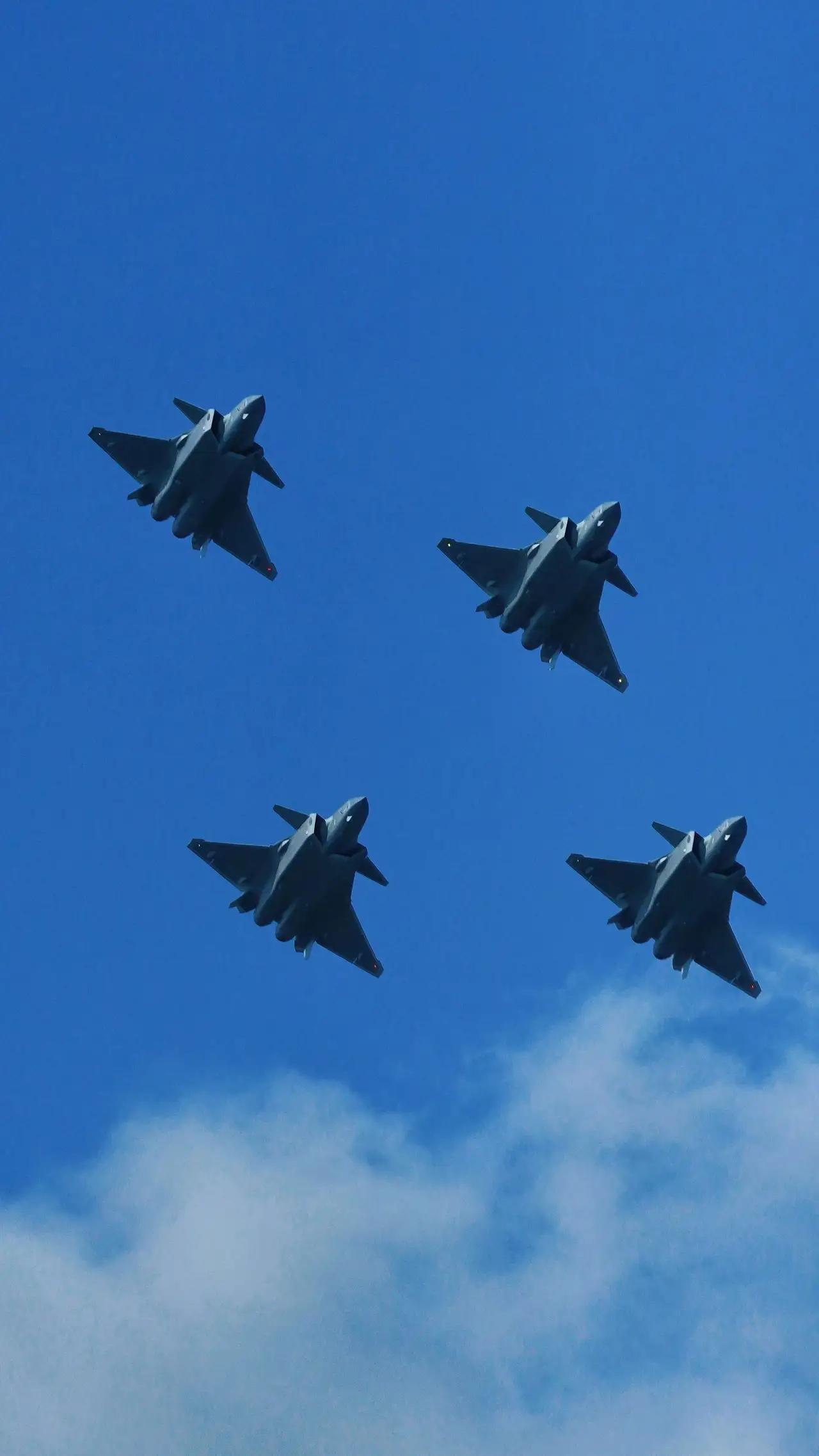 美国若控制格陵兰岛，那可真是“一石激起千层浪”。这事儿一冒头，就引发欧洲多国高度