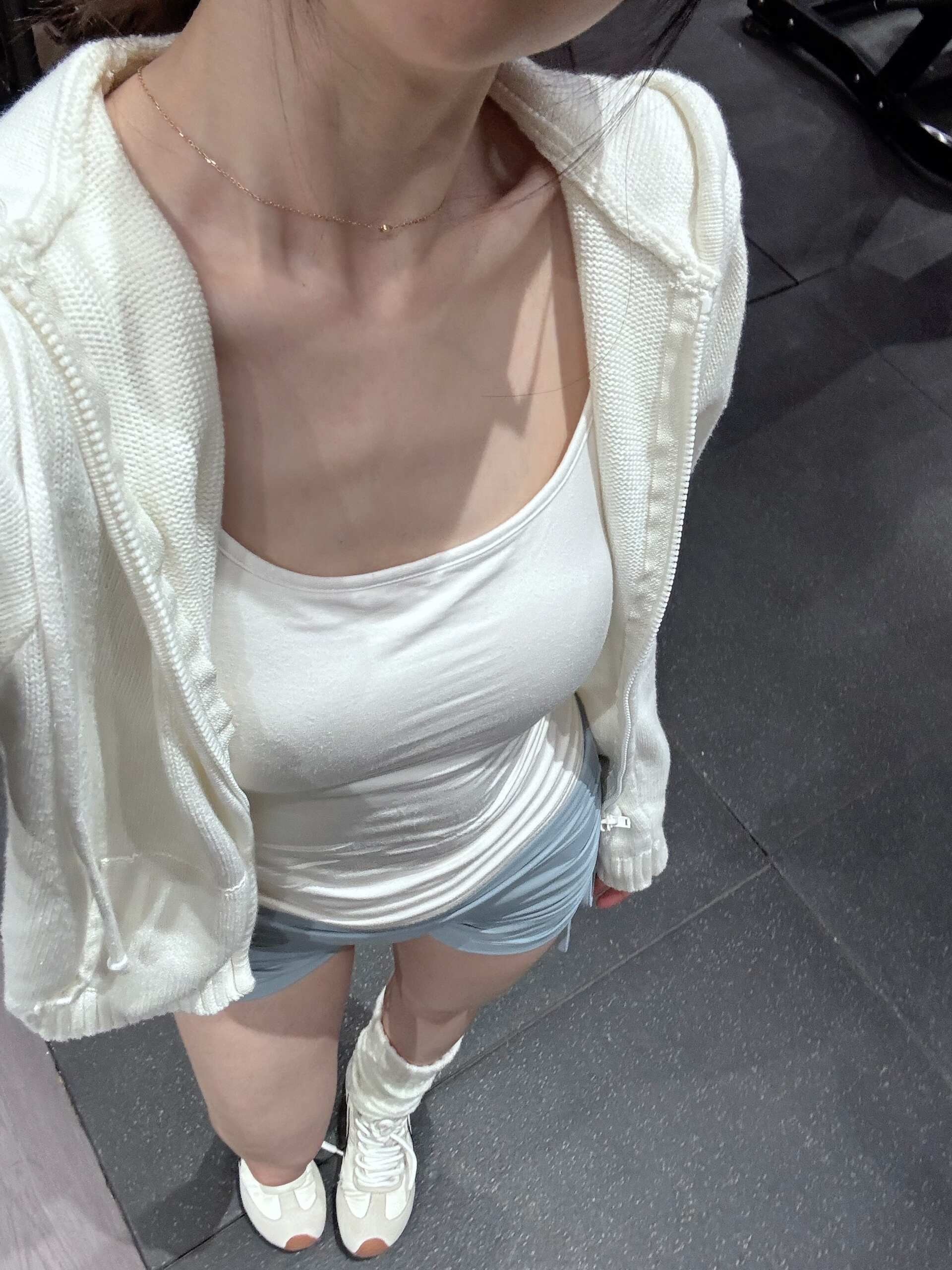 臀腿日！附今日计划🥚🫐老婆们 发一个去新疆之前的库存hhhh之前也拍了有很多