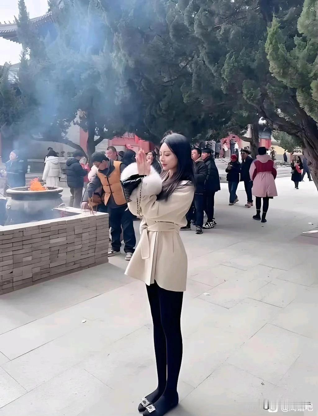 漂亮是要用钱来维持的，笨蛋