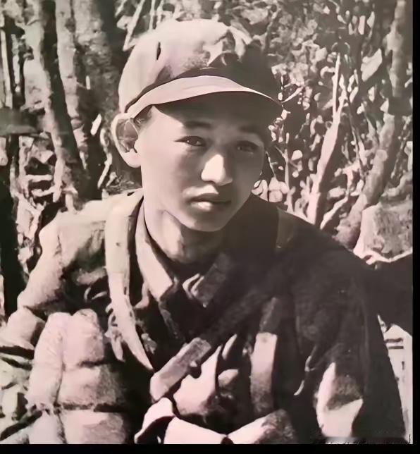 一等功臣乔胜清，1960年出生，云南玉溪人，1978年入伍，战前任云南省军区边防