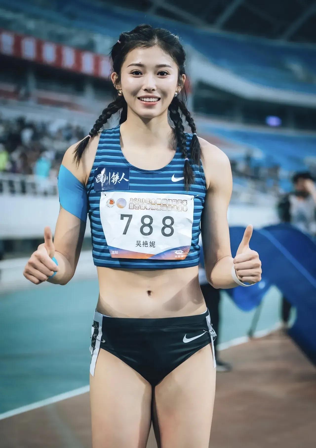 我国女运动员，加拿大女运动员！