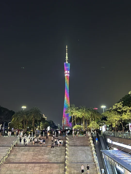 🌃一个人夜游珠江新城也太爽了吧！！
