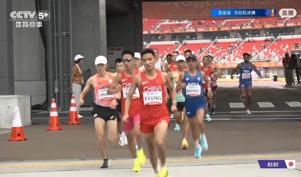 🇨🇳丰配友获得亚运会男子马拉松季军！
亚运会男子马拉松比赛赛今天早上6点30