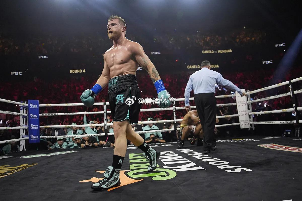 拳坛速递  卡内罗-阿瓦雷兹Canelo Alvarez否认了他正在与特伦斯-克