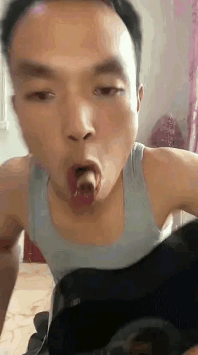 让你模仿，没让你用这么粗的啊
#搞笑段子#