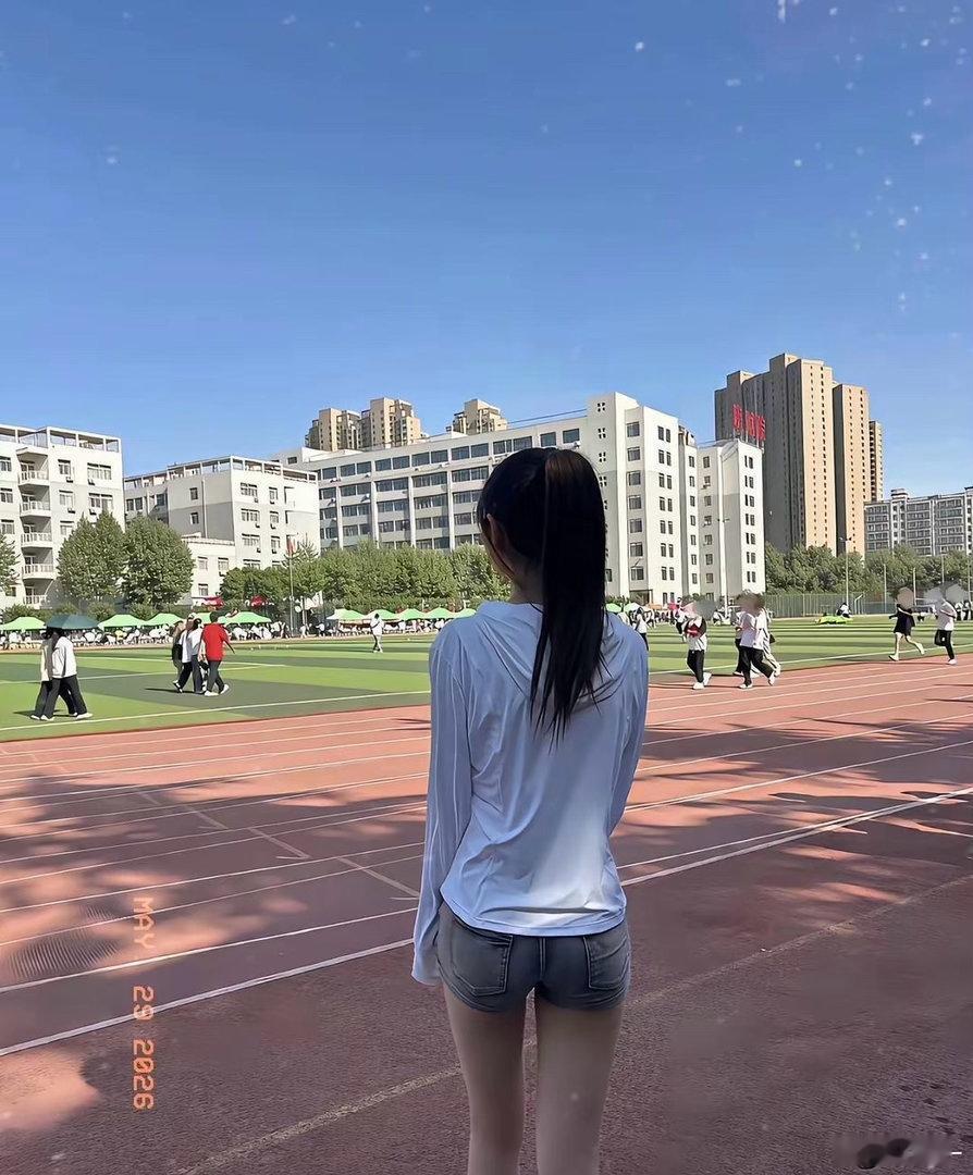 大学真的会有这样的女生吗