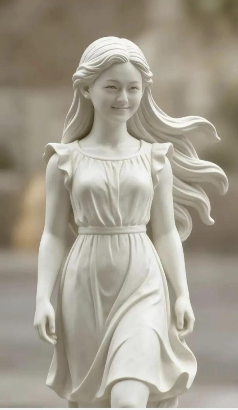 这个雕像才非常像大S，具俊烨给大S设计的雕像完全不像本人。

大S的忌日，小S在