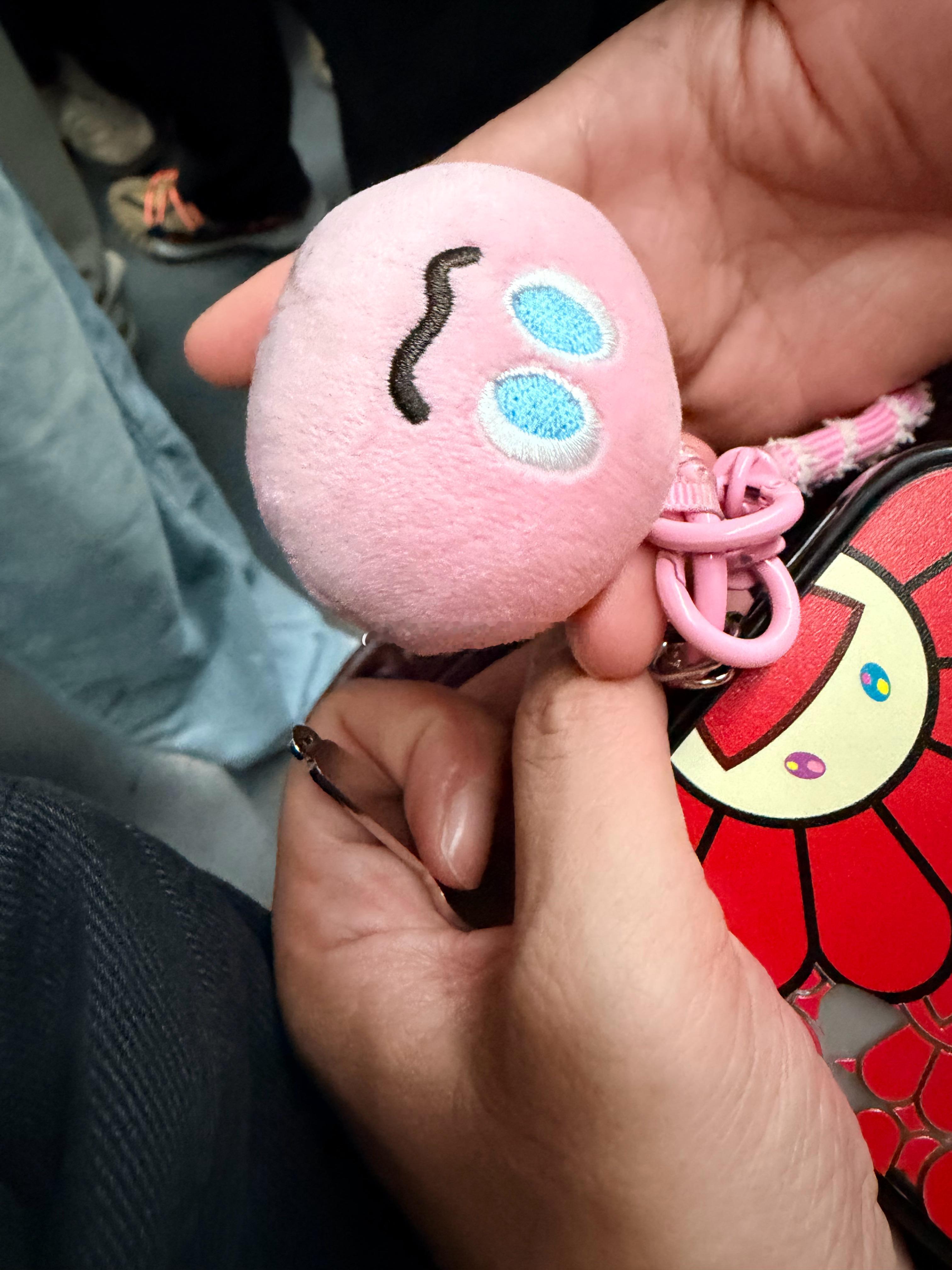 这个玩偶为什么会是个公交卡！ 