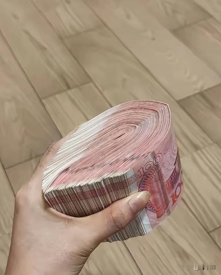 写头条5年就赚了这么些钱！
说多不算多，说少也不少。
跟大V比起来，
咱这点小钱