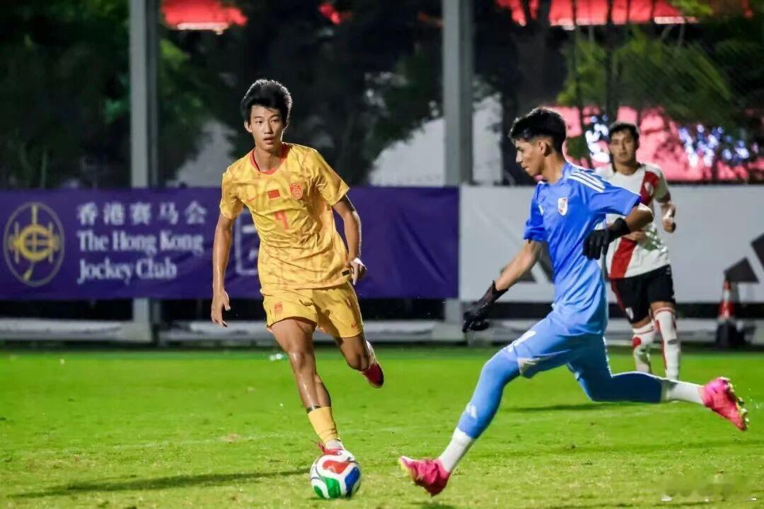 进军决赛！U17国足点球3比1河床U17将战阿森纳 江宇涵替补两扑点2026年上