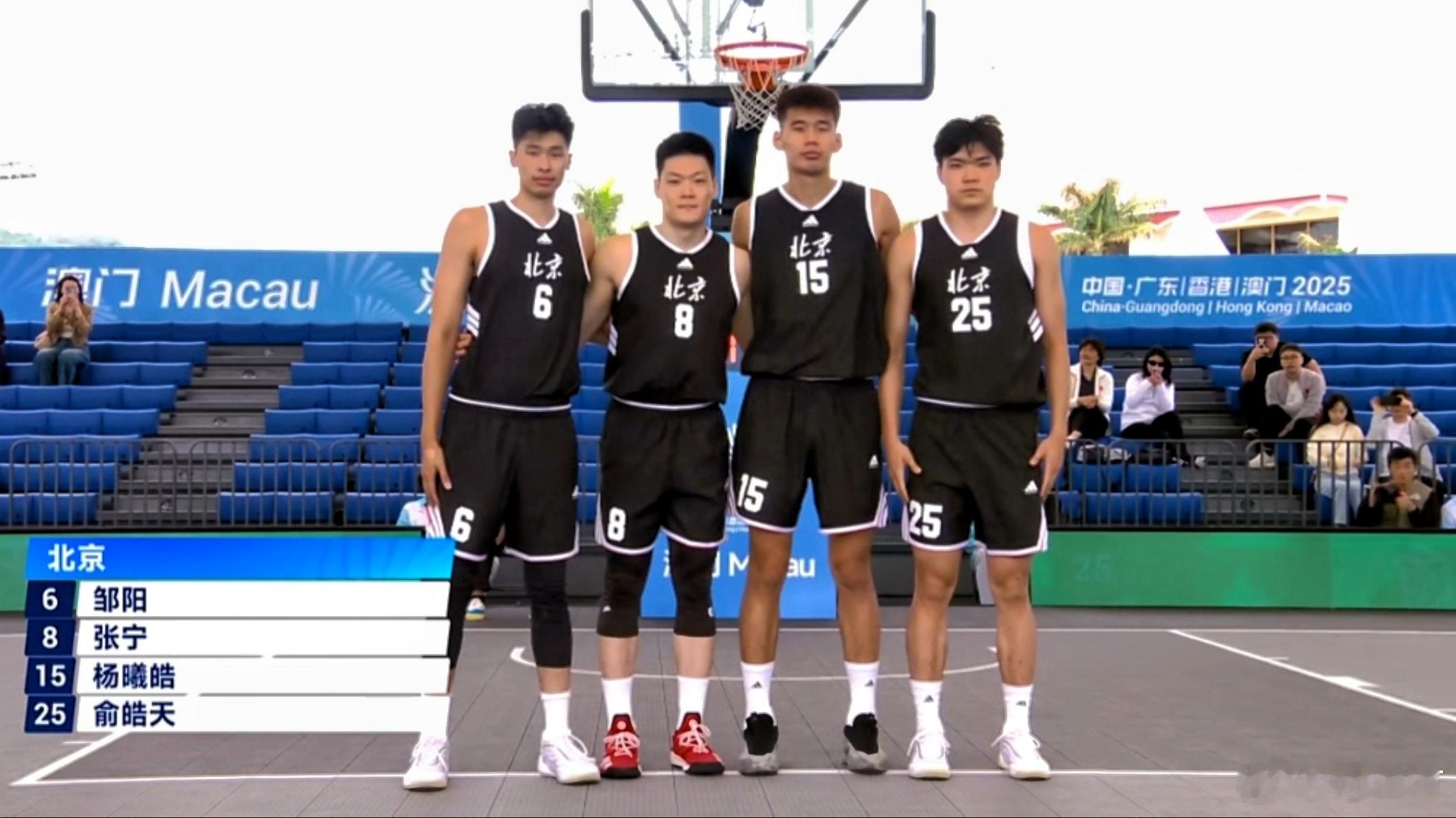 绝杀！三人篮球代表北京出战的邹阳绝杀王哲林领衔的福建队，他的得分也是全场最高的1