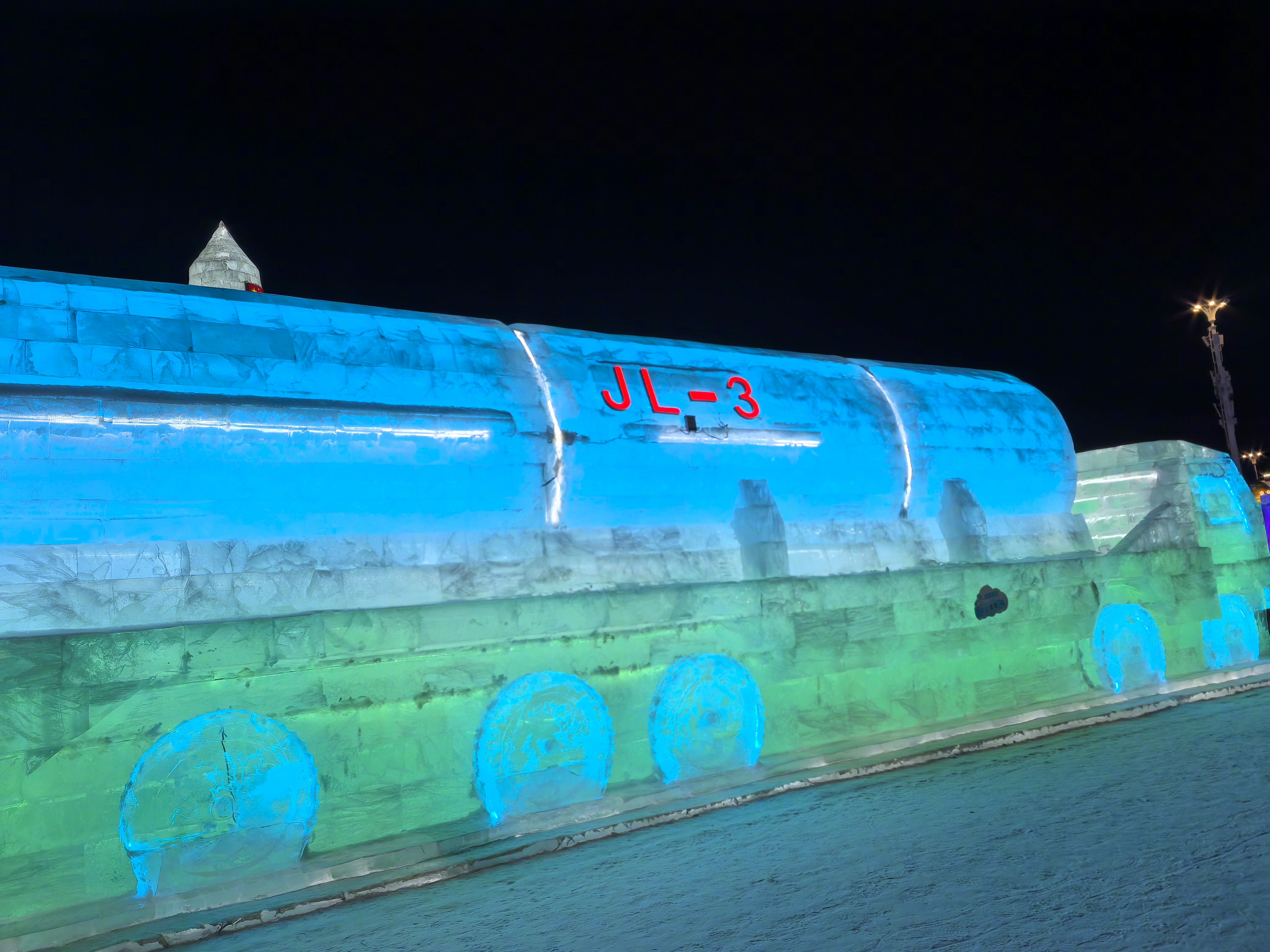 也是去过春晚会场的人了 