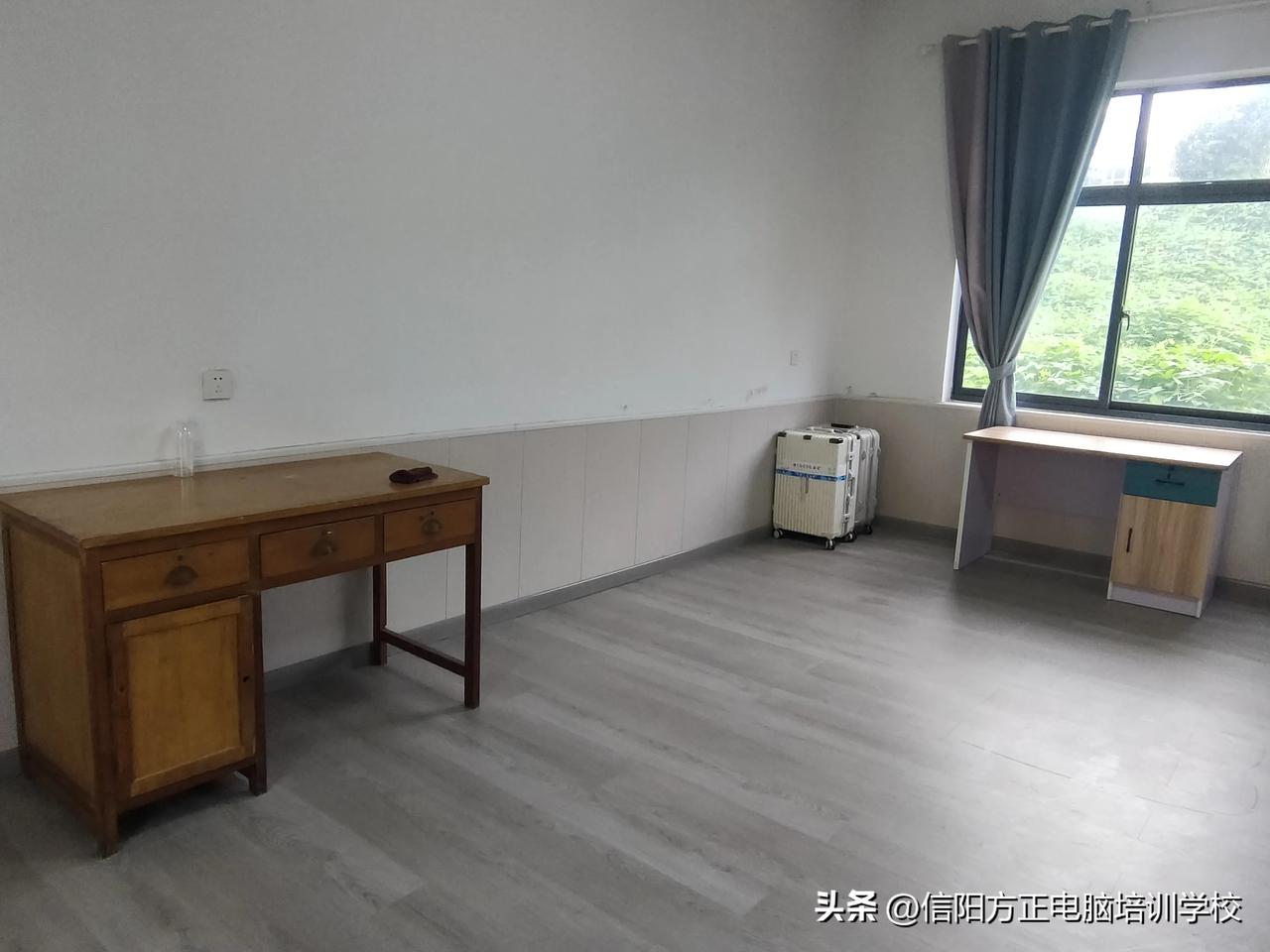 不好好读书的苦果凸显了，努力的同龄人即将进入大学里读研，你们6年的乡村生活已经开