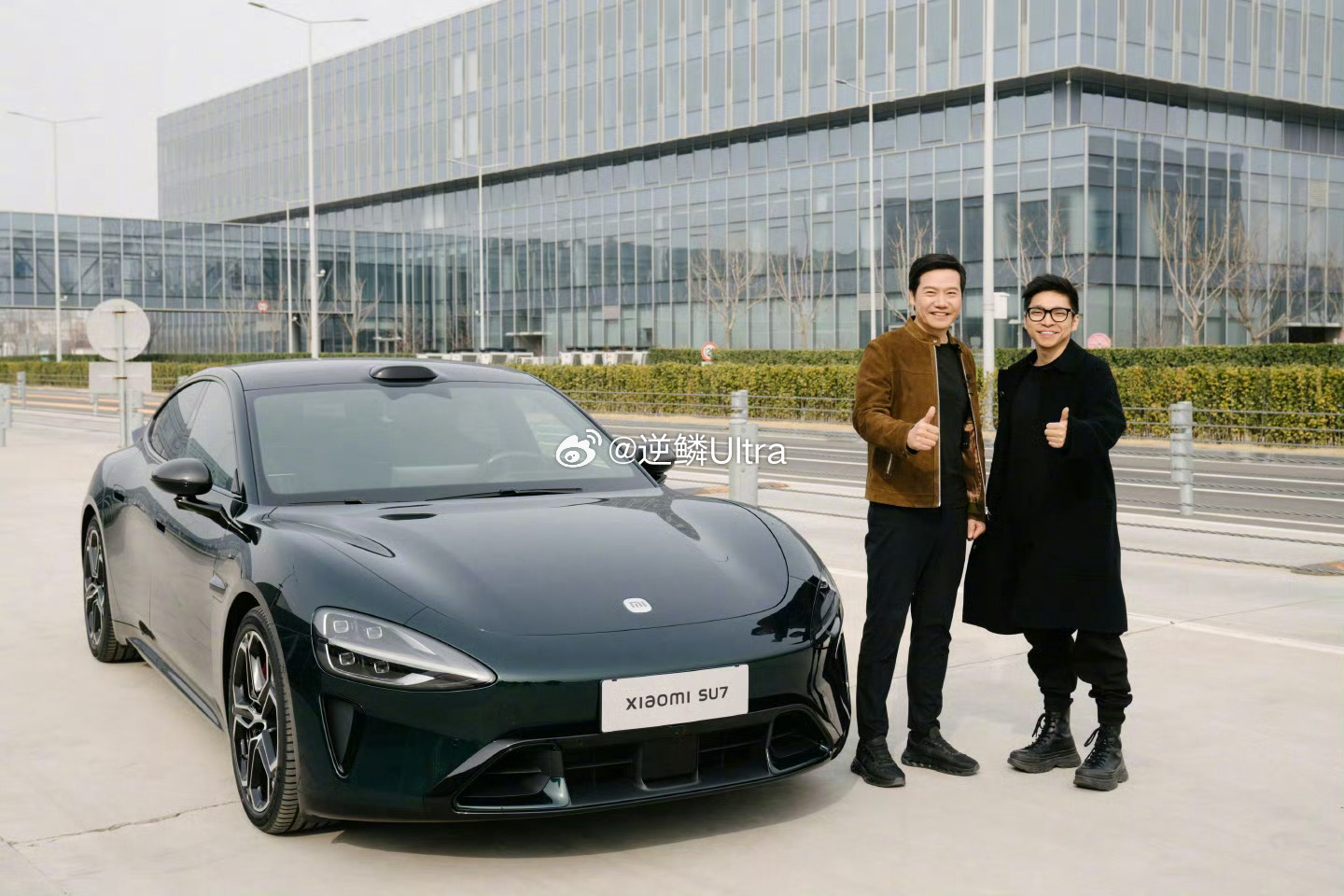 这张图的雷总帅不帅