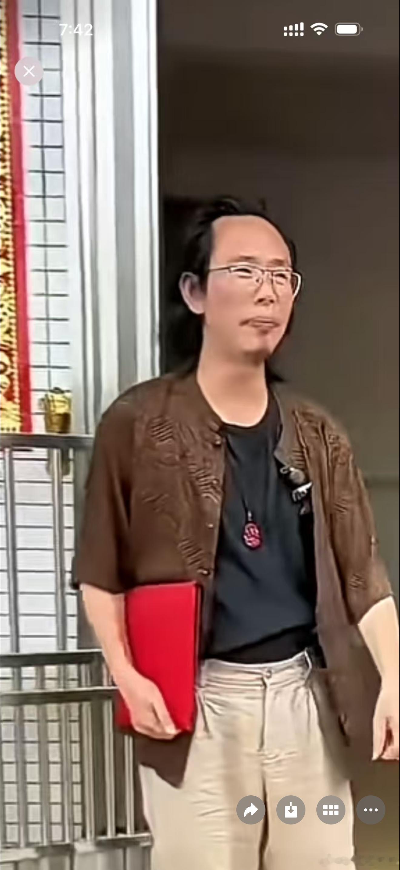 『火剋金』離為火，九紫火運，離明照亮了黑暗。兌為金，為少女，為口，為悅，為變，為