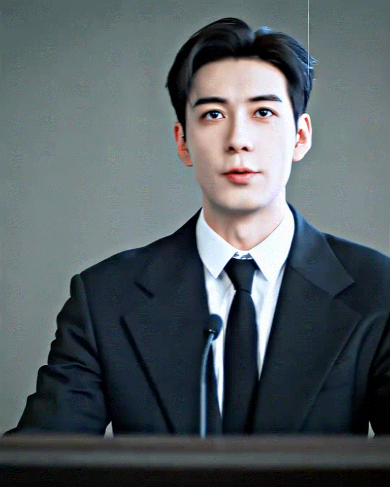 陈星旭 因为太帅被判定为AI 原来“帅成AI”不是比喻，是客观事实描述啊。下颌线