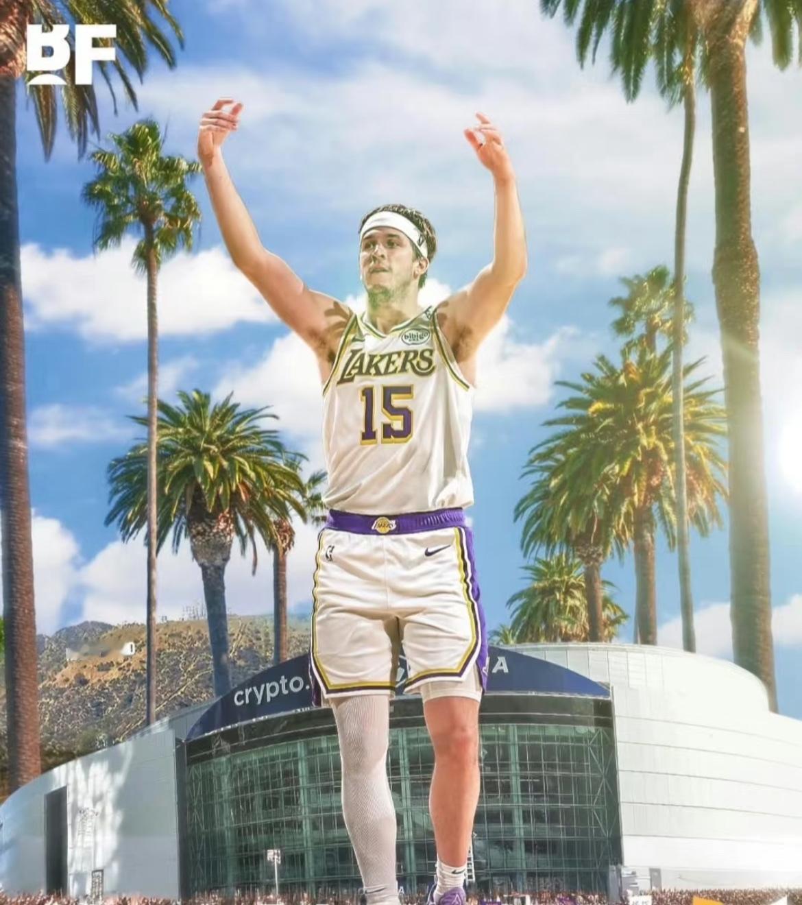 东契奇44分封神，里夫斯14投5中，队友都懵了。
可教练没换他，为啥？
他不靠手