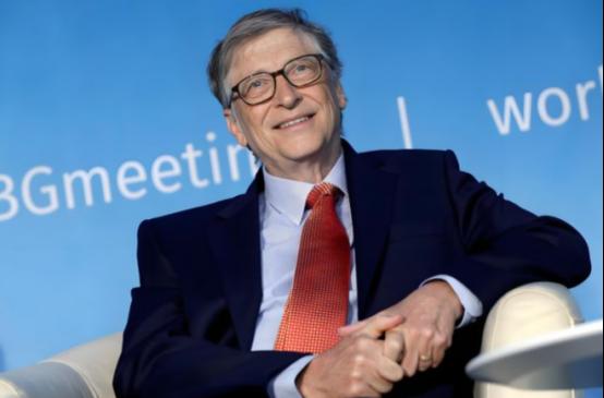 美国慌了！比尔·盖茨一针见血，振聋发聩！他说：“任何说美国持续领先中国的说法，都