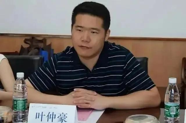 不能说地位有多高，职务有多大，但因为是元帅之后，又是梅州客家籍老乡所以每每倍受关