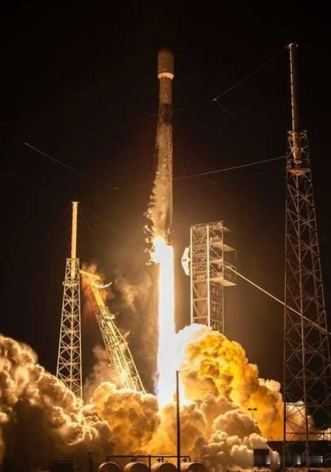 🛰 🇰🇷韩国发射了其第五颗也是最后一颗侦察卫星，该卫星是根据“425计划”