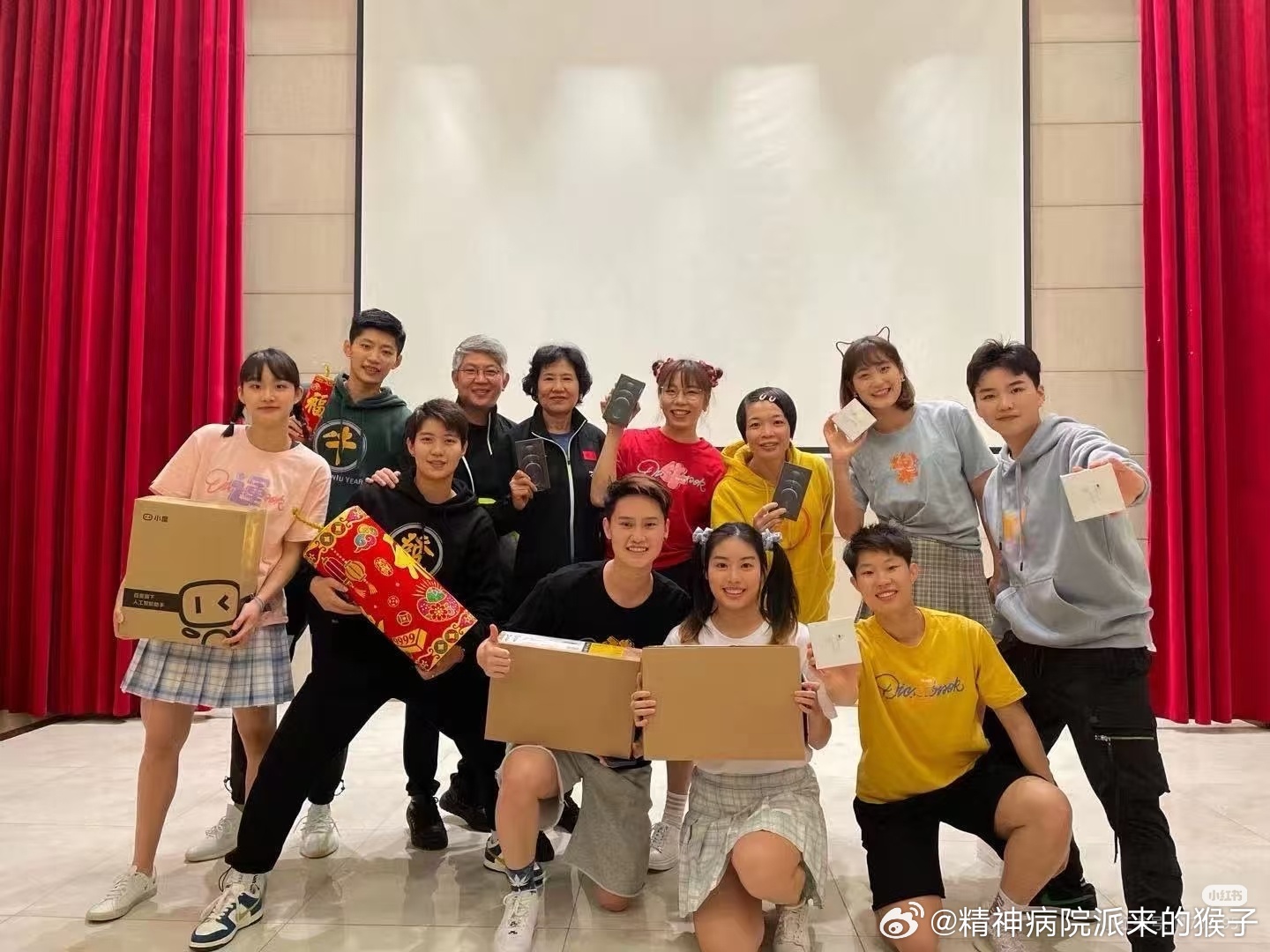 国羽的坑姝良也在今天宣布了退役🏸离开不是终点是新的起点还记得6岁第一次拿起球拍