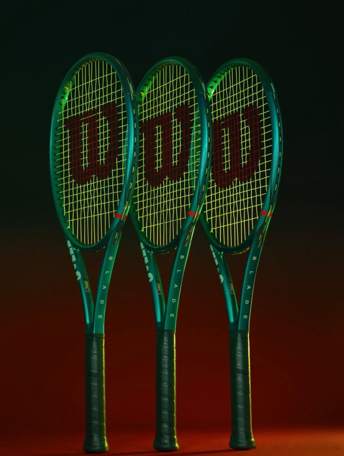 Wilson Blade v10 正式来袭🔥绿刃传奇20周年，直接迈入掌控力+