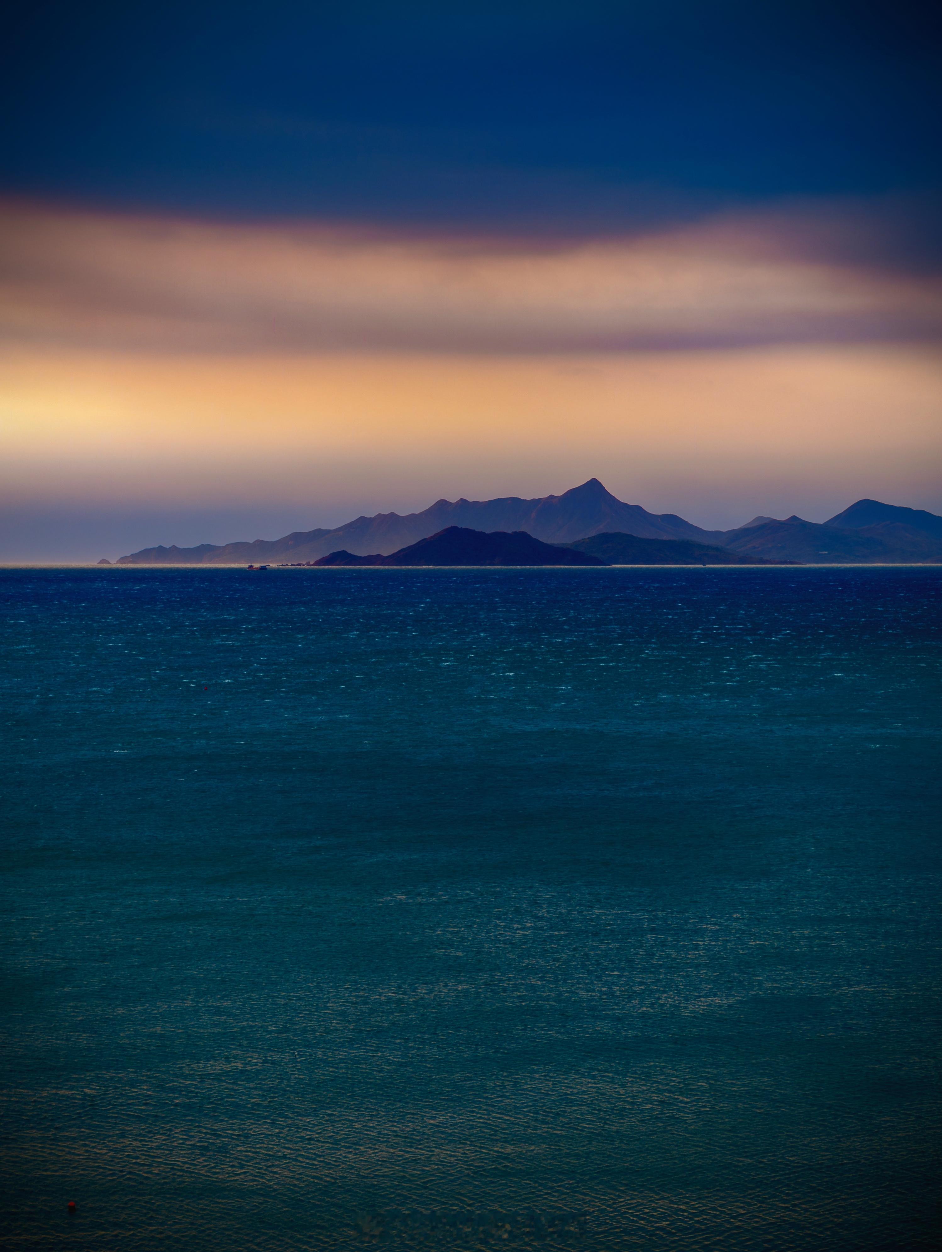 早安。感觉深圳一下子就冷起来了。 