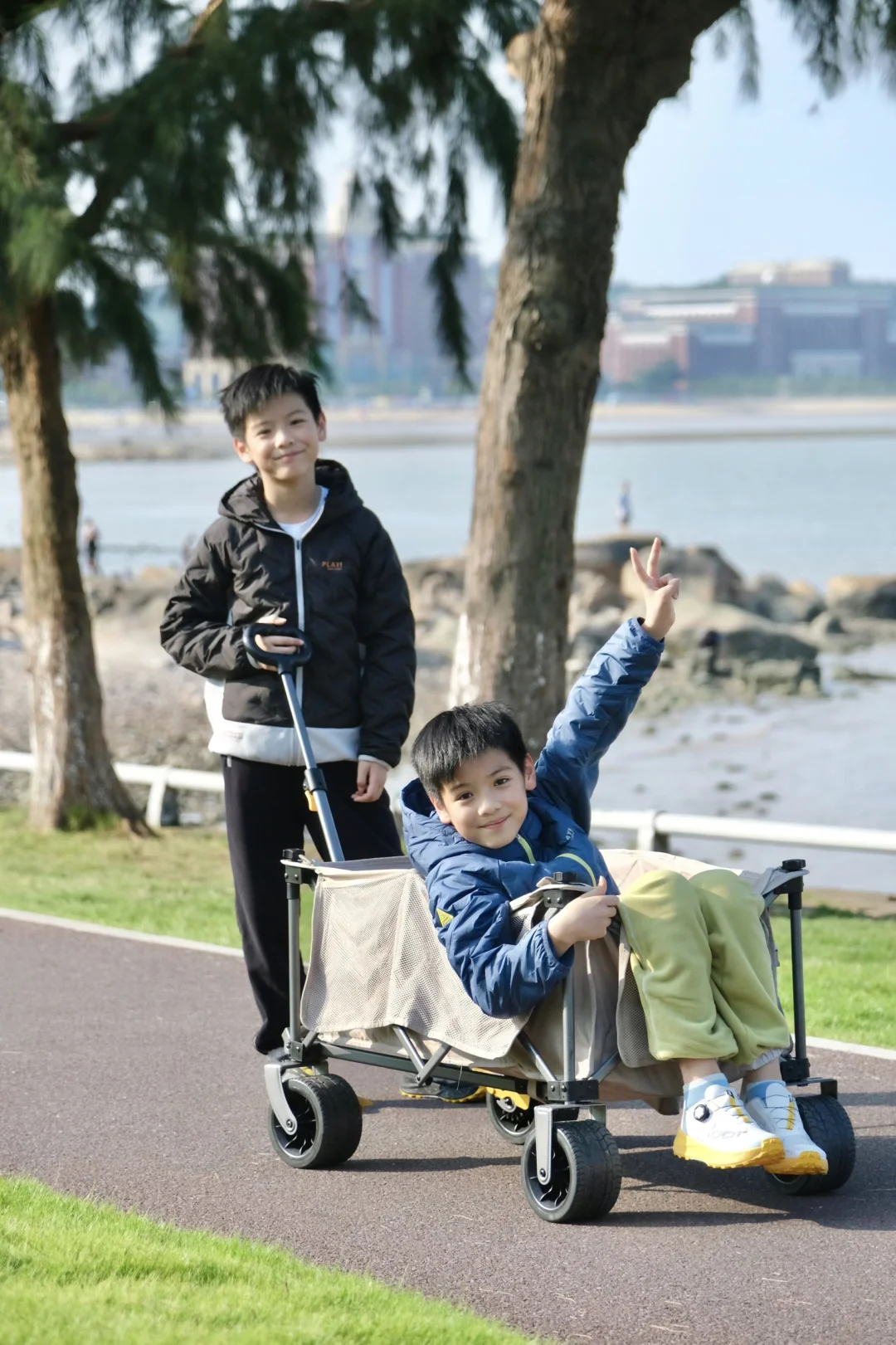 秋高气爽，必须带俩儿子去露营撒野啦⛺️