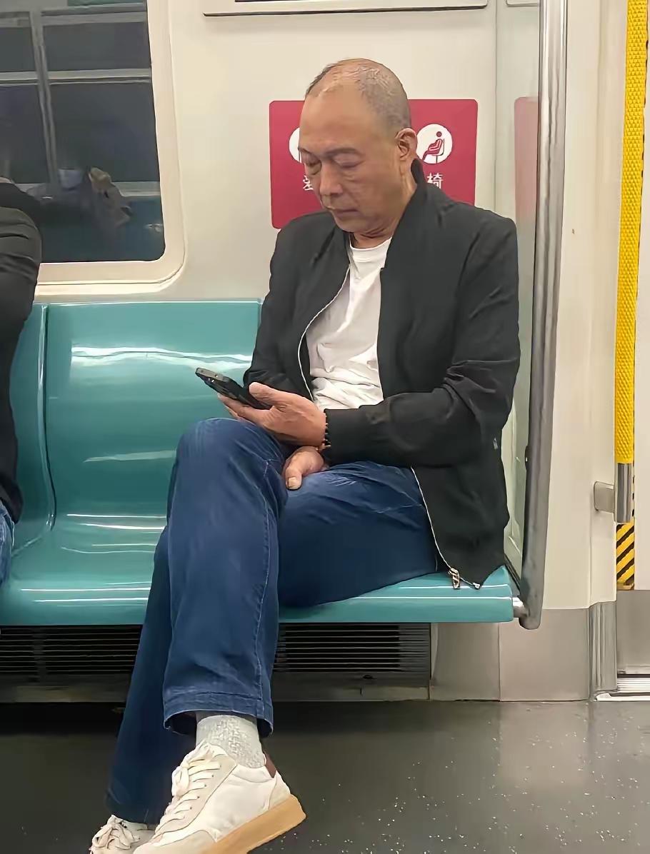 张铁林
粉丝偶拍