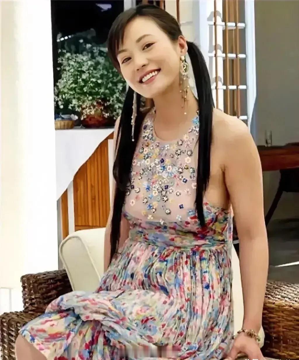 17岁的郝蕾，真的是清纯靓丽 ​​​