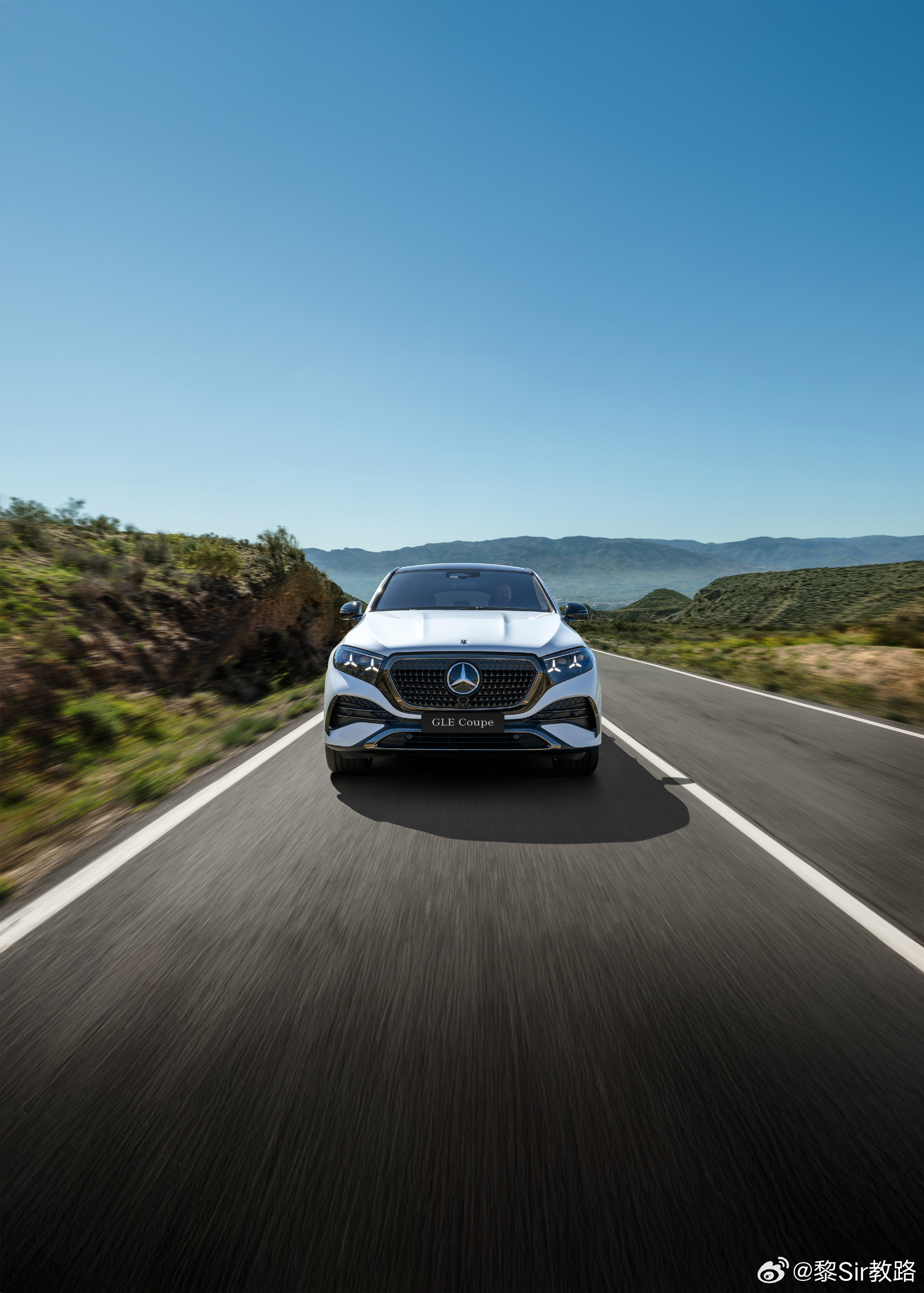 4月1日，奔驰来大招。新一代GLE、GLS出了官图。AI赋能MB.OS架构整合全