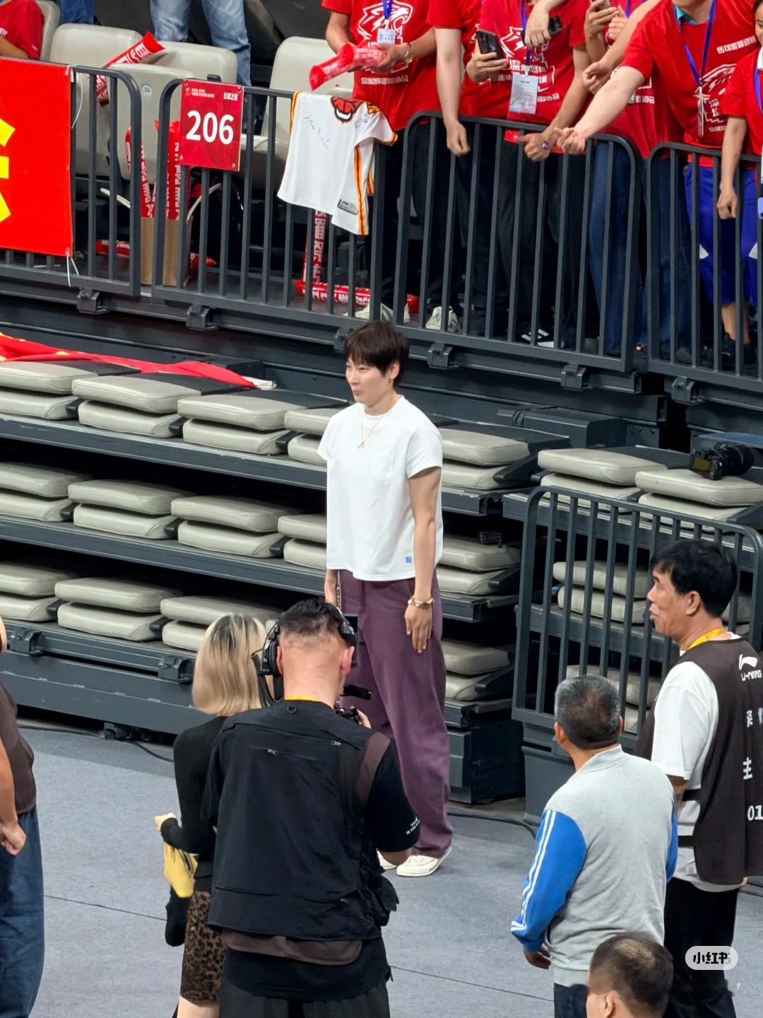杨力维  超绝小学僧到！！！！！！！！！哈哈哈哈哈哈哈太可爱了！cr 📕Jac