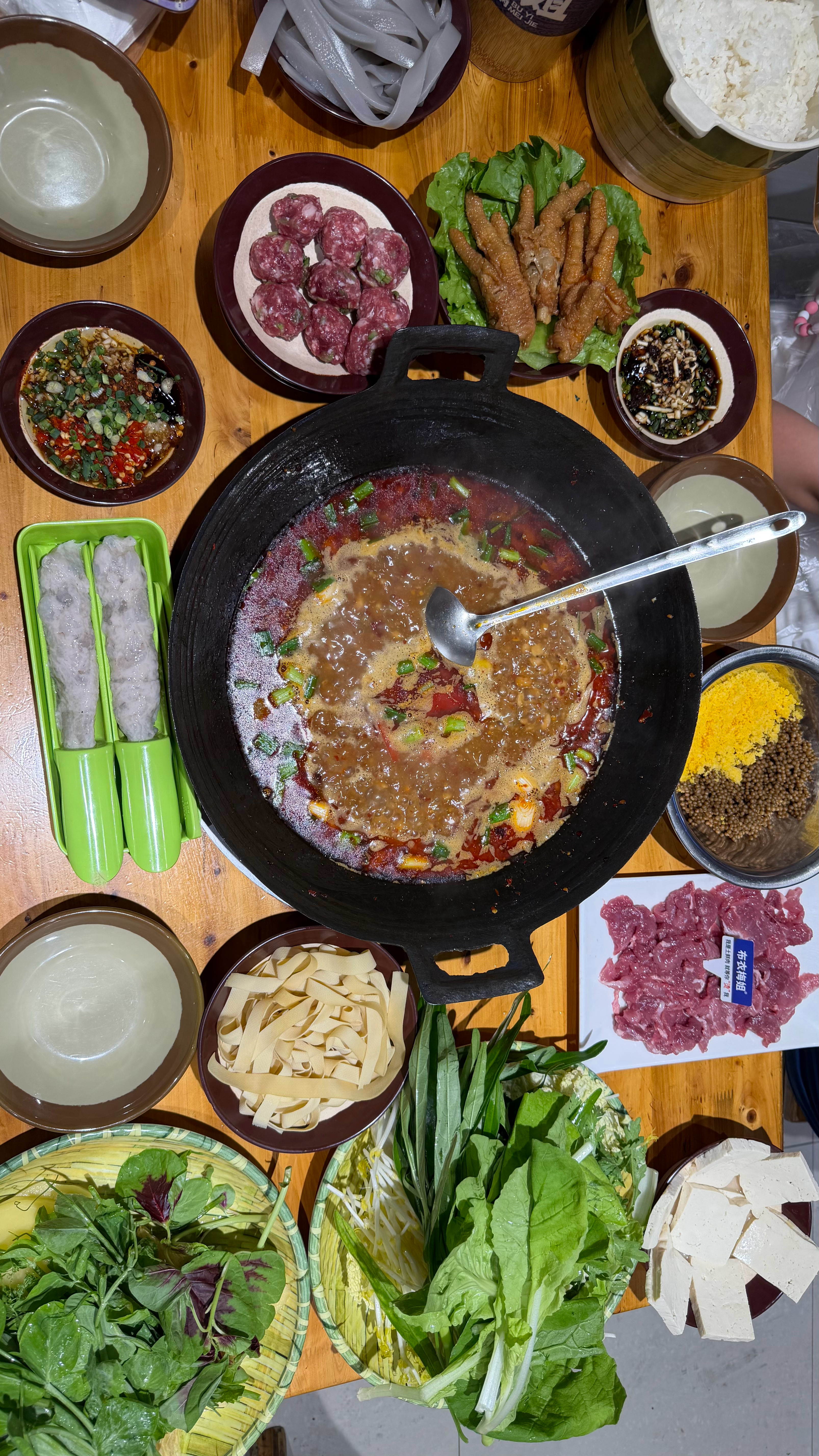 又化悲愤为食欲了 我今天继续三碗饭打底 