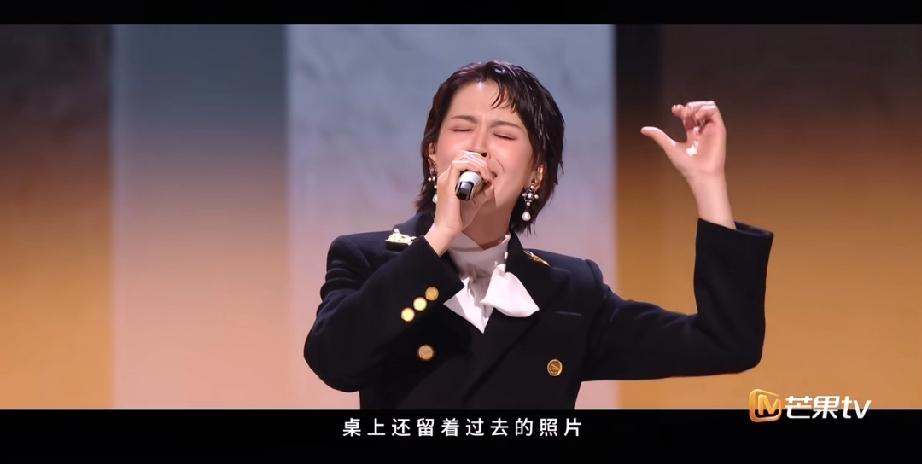 我敢打赌！
曾沛慈在乘风2026的舞台，
惊掉了很多人的下巴，收视率又是另一番景